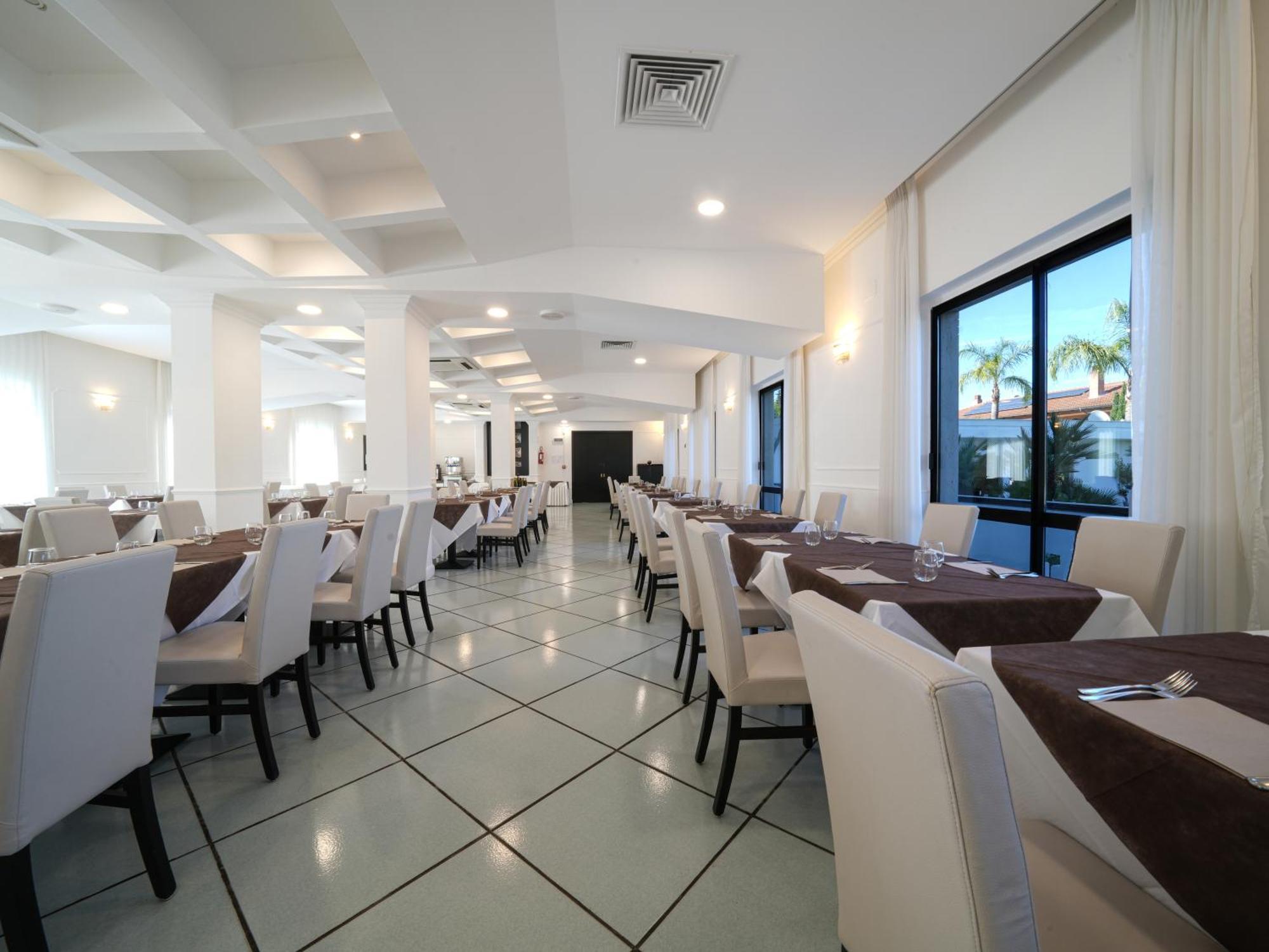 Hotel Club Clorinda Nuova Gestione 2024 Paestum Exterior foto