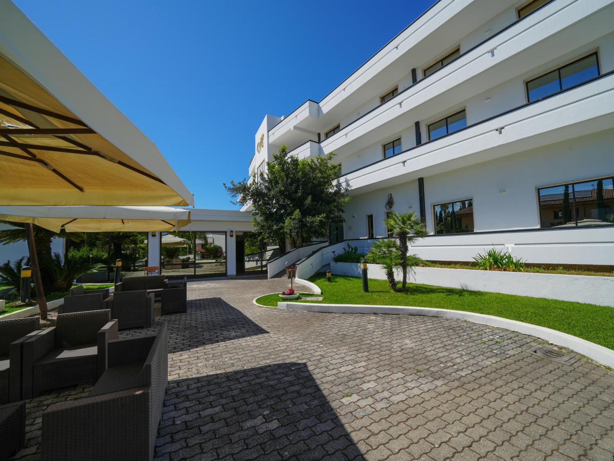 Hotel Club Clorinda Nuova Gestione 2024 Paestum Exterior foto