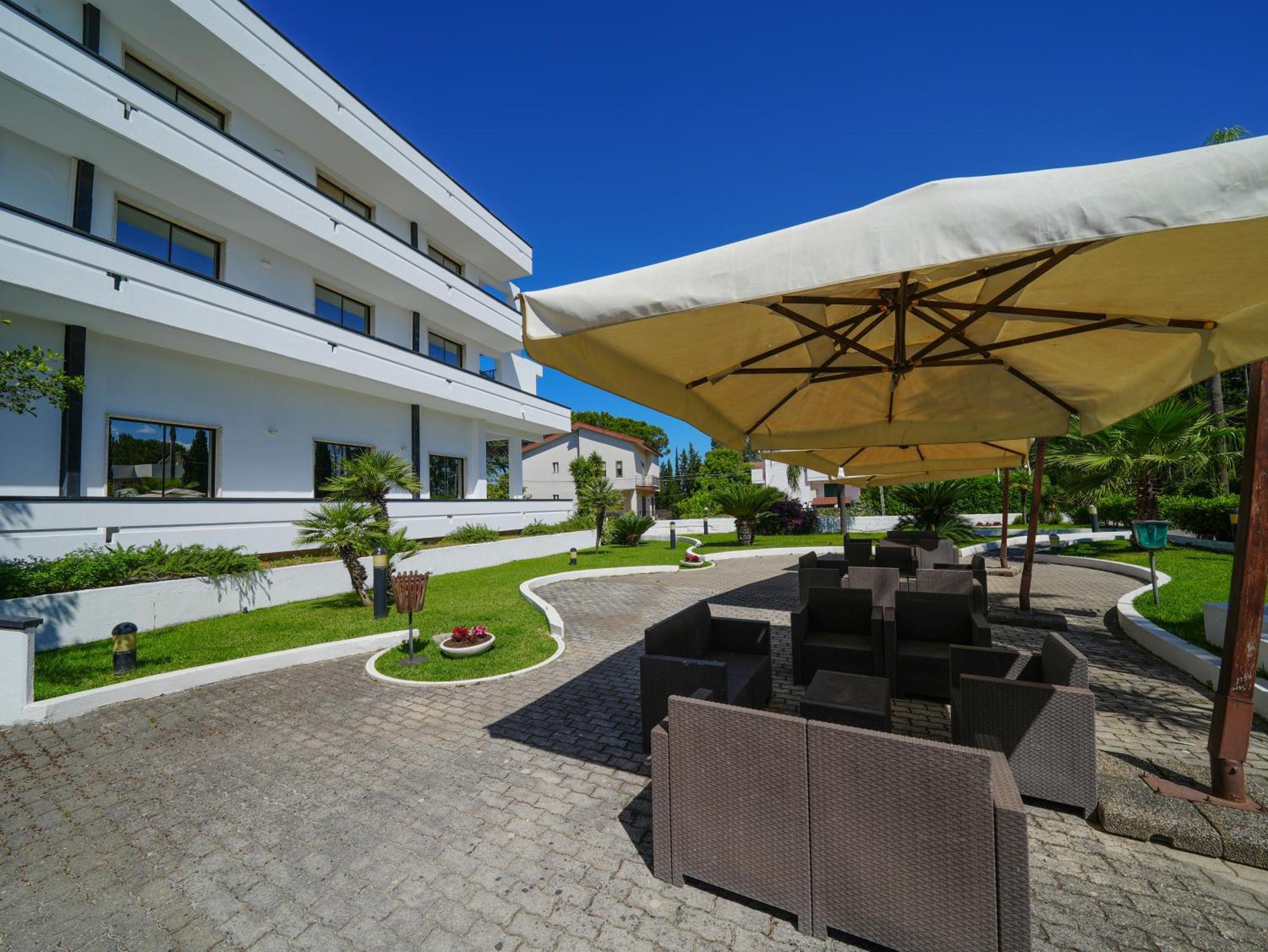 Hotel Club Clorinda Nuova Gestione 2024 Paestum Exterior foto